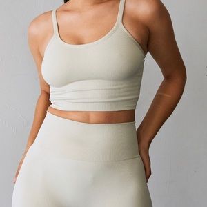 Set Active SCULPTFLEX® BODY CROP OAT MILK Oat Milk